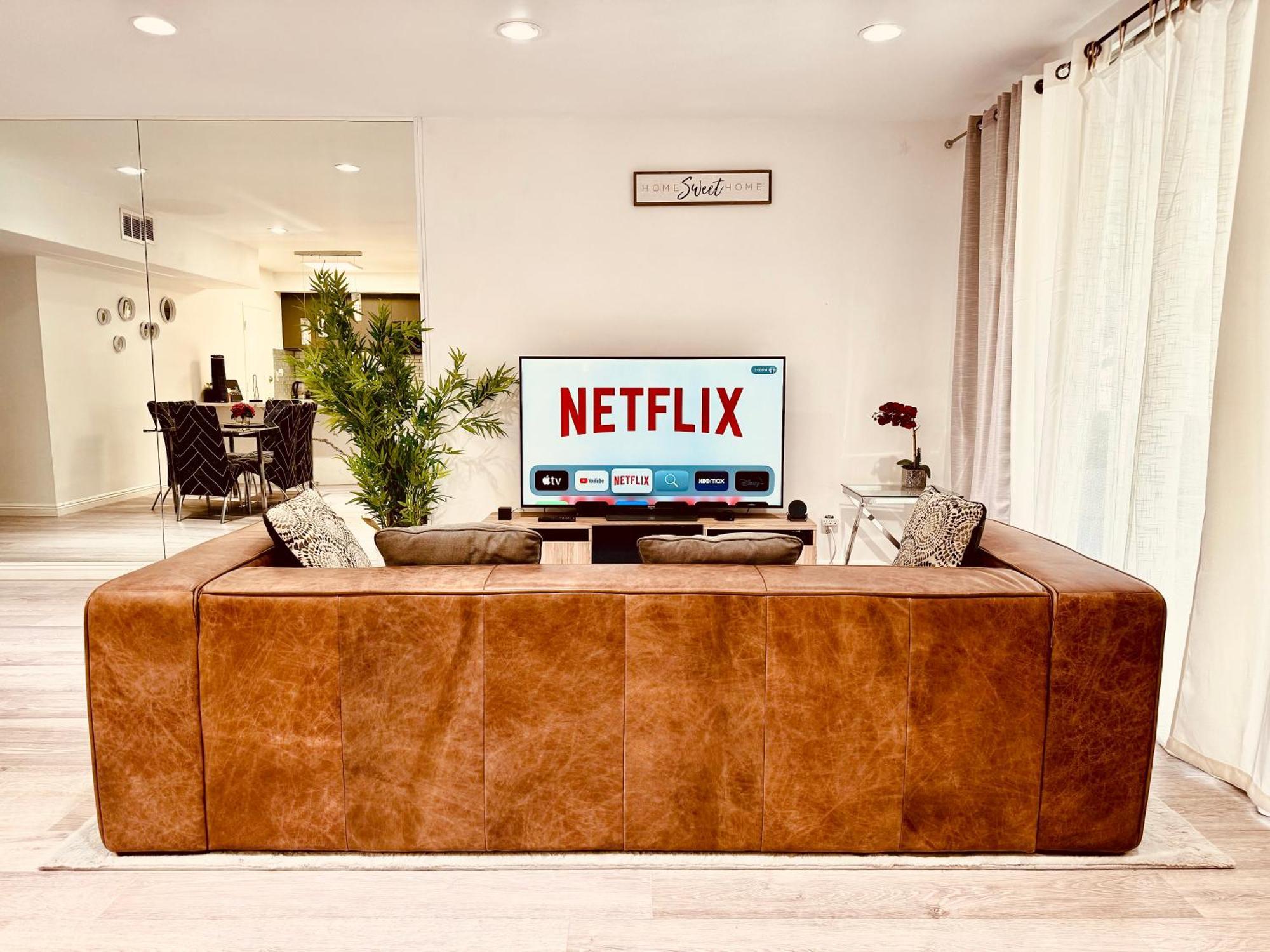 Amazing Large 2 Bedroom West Hollywood Apartment ลอสแอนเจลิส ภายนอก รูปภาพ