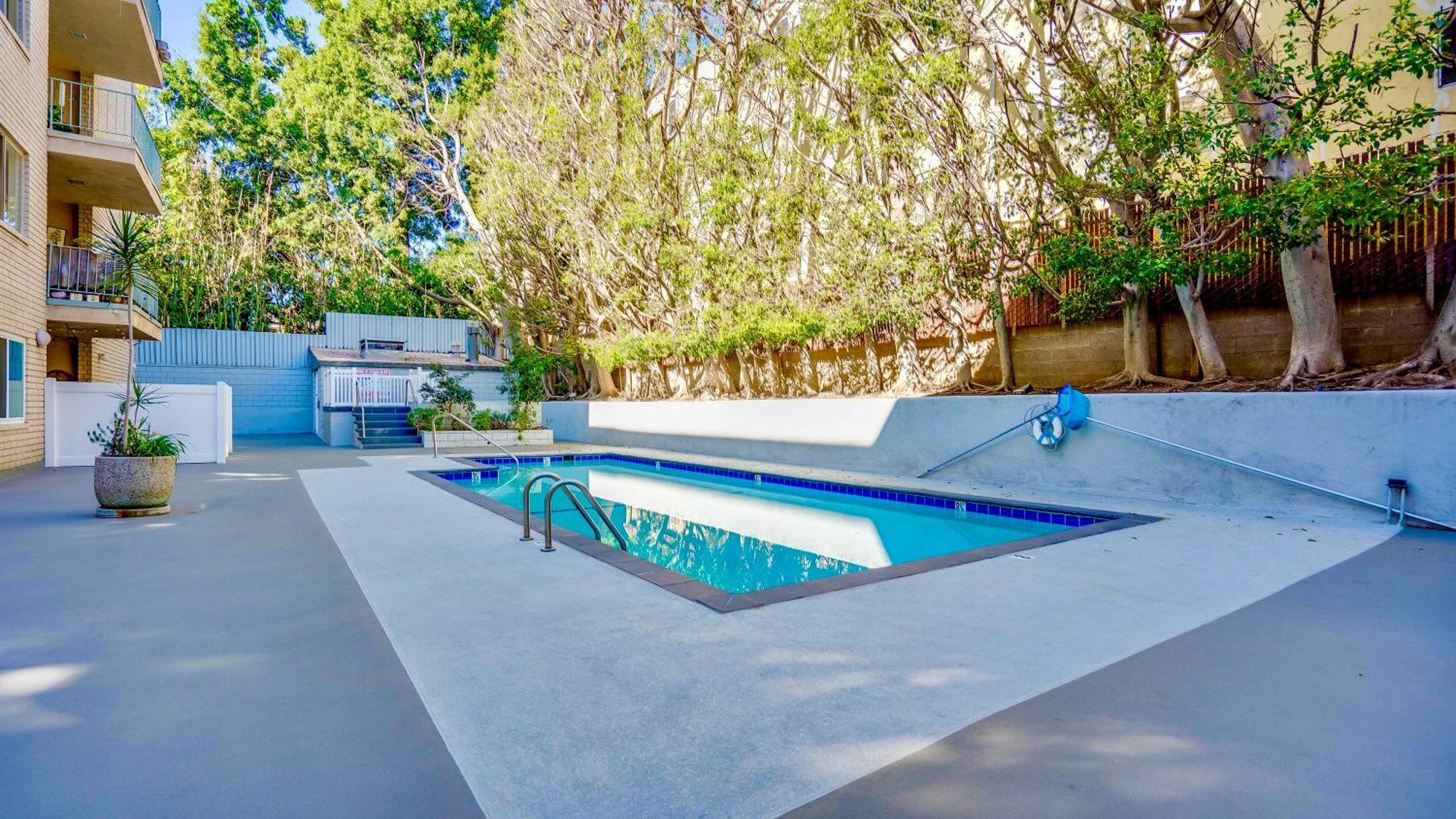 Amazing Large 2 Bedroom West Hollywood Apartment ลอสแอนเจลิส ภายนอก รูปภาพ